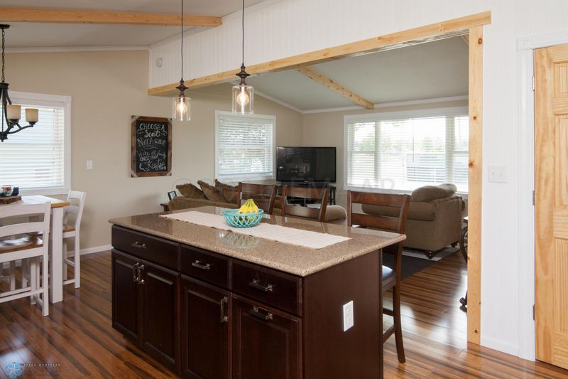 503 1 St NE, Dilworth, MN 56529