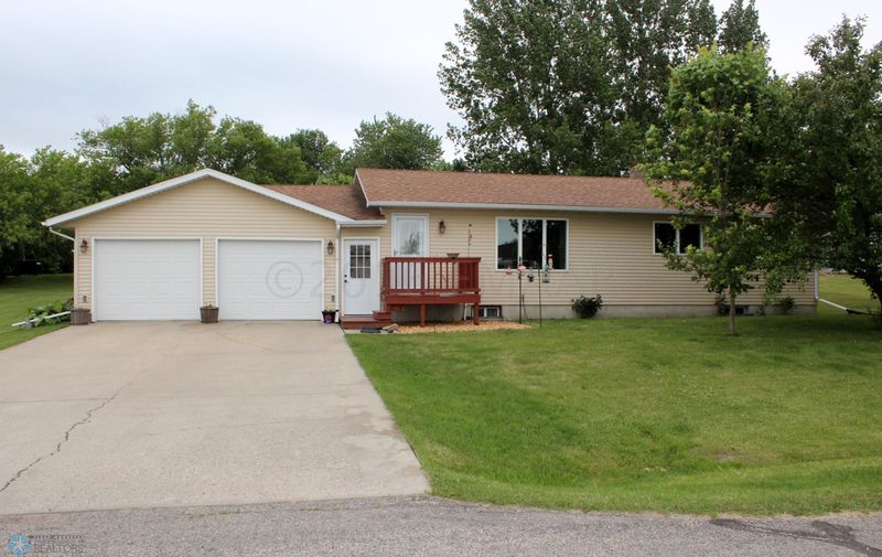 7005 3rd St, Lake Park, MN 56554