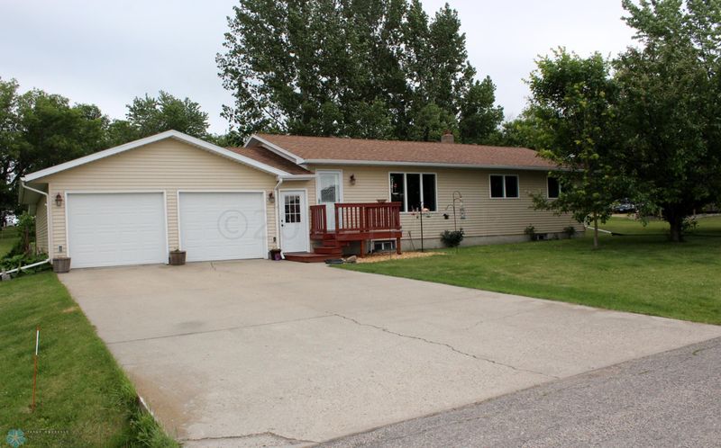 7005 3rd St, Lake Park, MN 56554