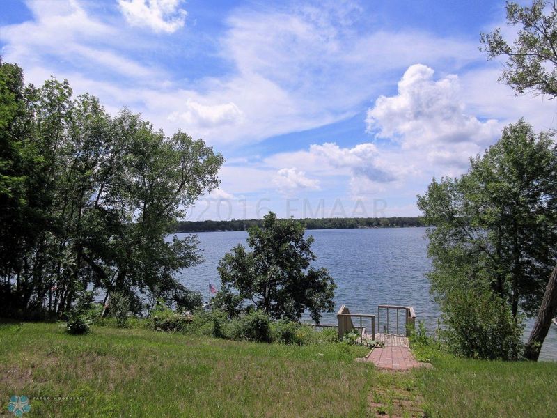 32032 320th St, Underwood, MN 56586