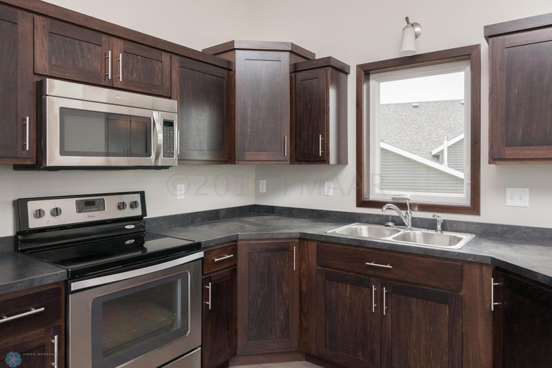 1006 4 Ave NW, Dilworth, MN 56529