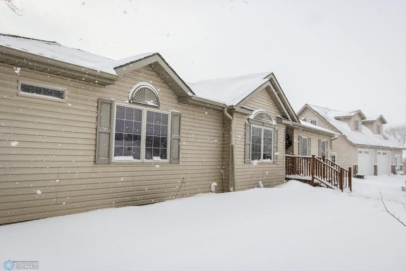 14527 230th St N, Ulen, MN 56585
