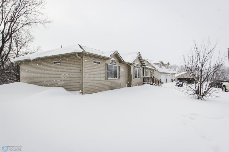 14527 230th St N, Ulen, MN 56585