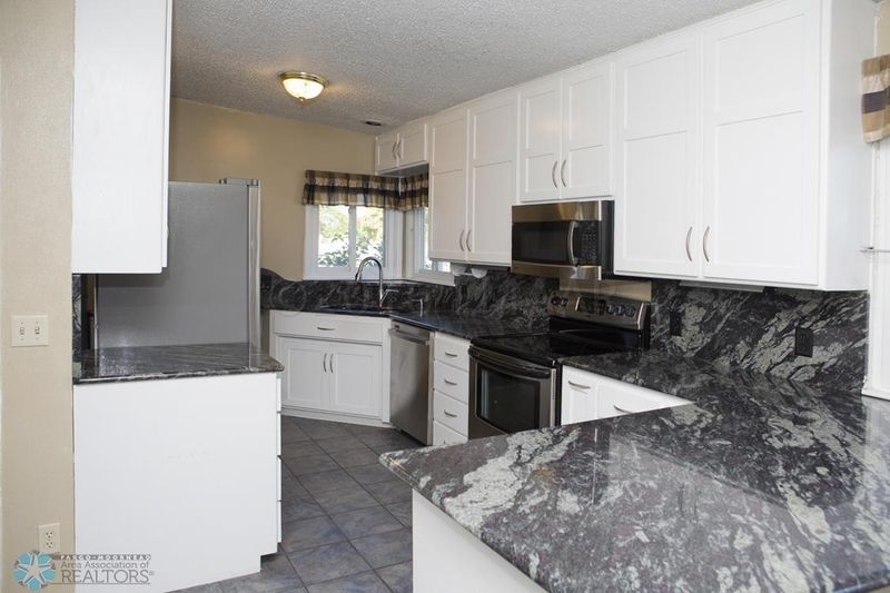 403 3 Ave NW, Dilworth, MN 56529