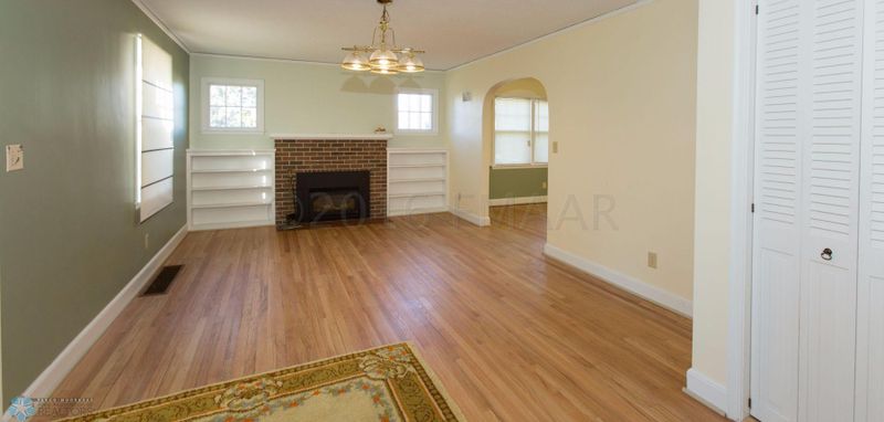 906 9 Ave S, Moorhead, MN 56560