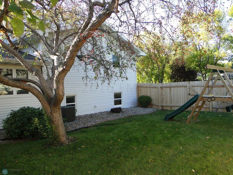 2202 19th 1/2 St S, Moorhead, MN 56560