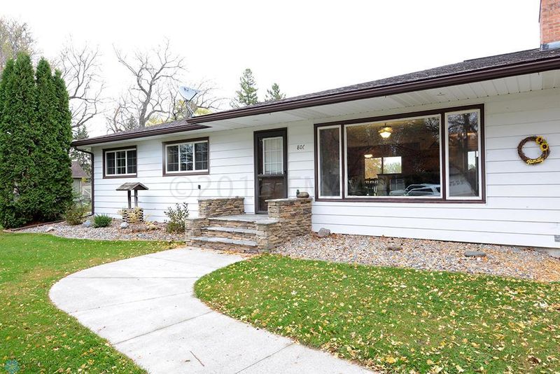 806 Park Ave, Glyndon, MN 56547