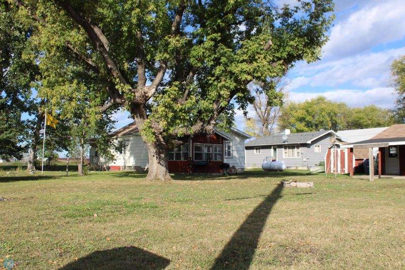 203 Adams Ave, Dilworth, MN 56529
