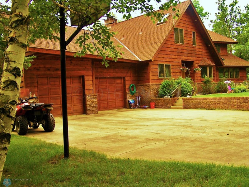 37229 Red Top Rd, Ponsford, MN 56575