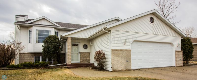 807 8 Ave NE, Dilworth, MN 56529
