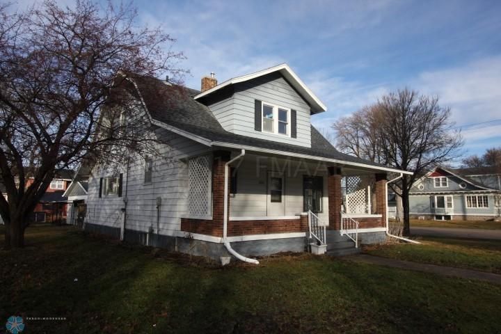 201 4th St SE, Barnesville, MN 56514