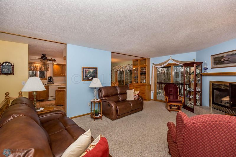 13658 Fearing Dr, Lake Park, MN 56554