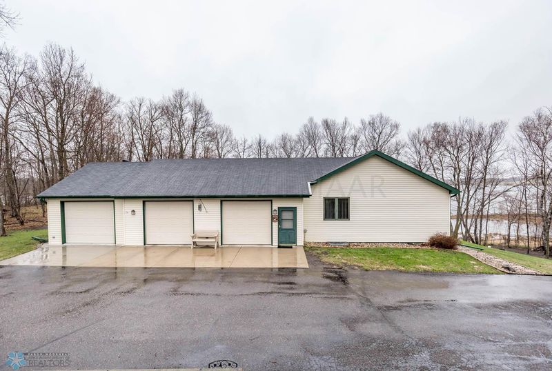 13658 Fearing Dr, Lake Park, MN 56554