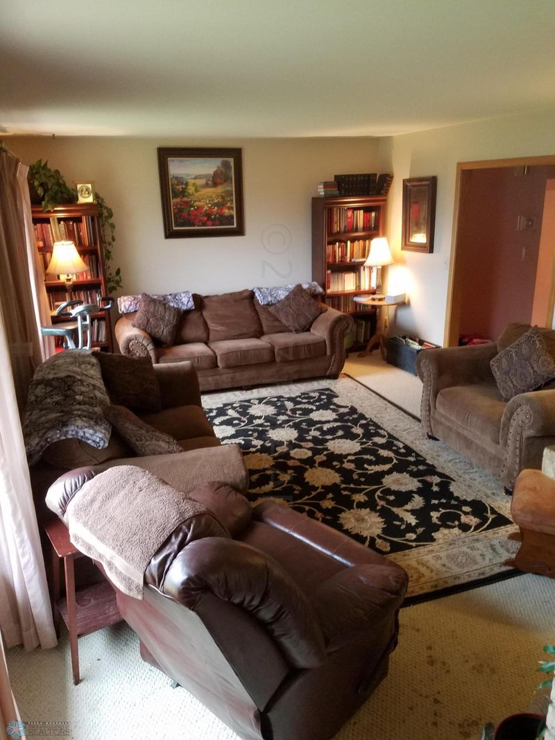 7528 90 St S, Sabin, MN 56580