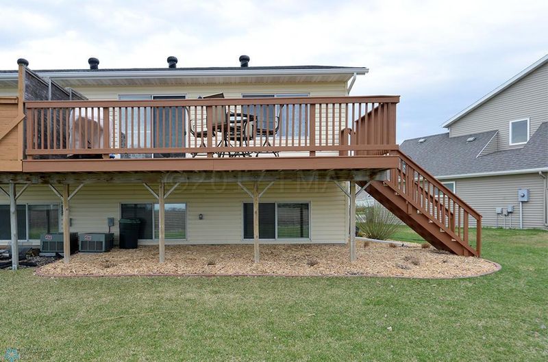 2912 7th Ave N, Moorhead, MN 56560