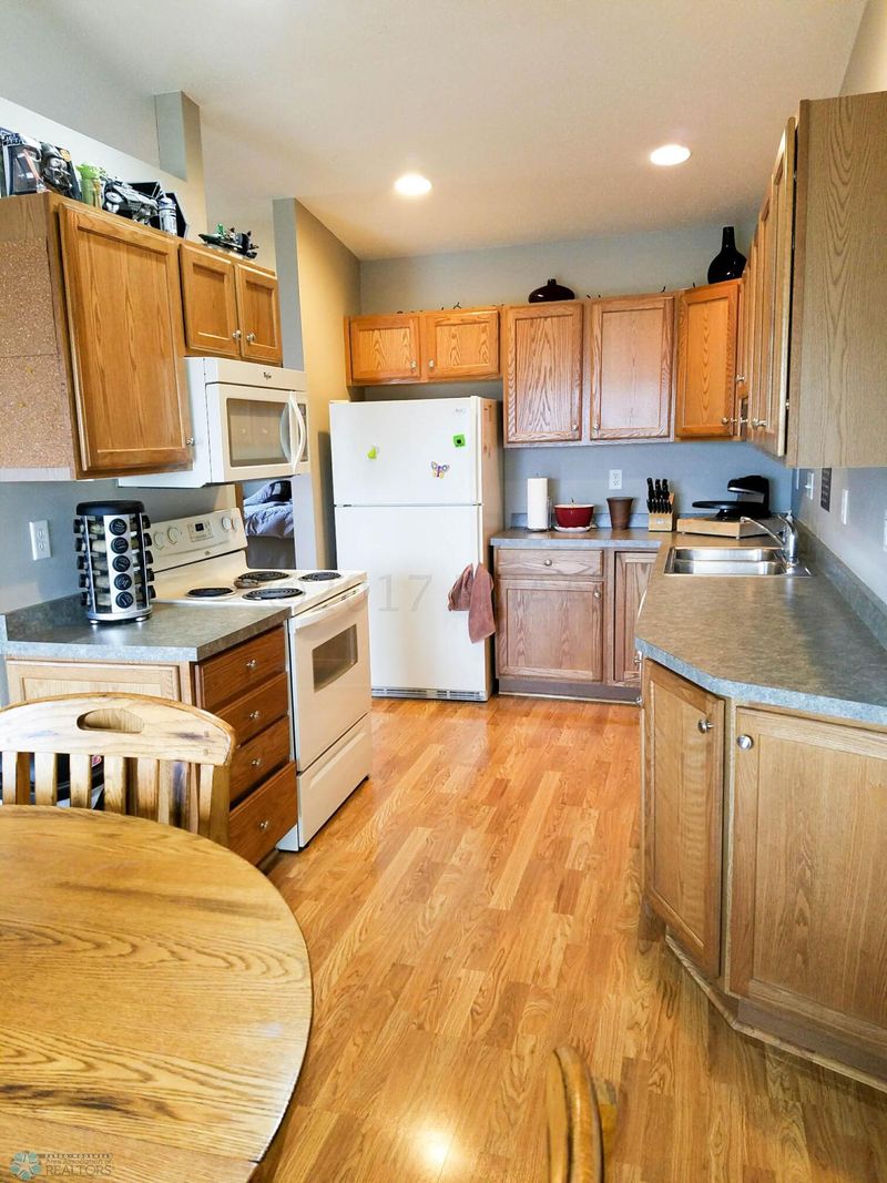 3434 16th St S, Moorhead, MN 56560