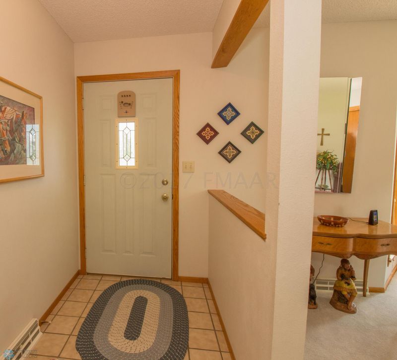 1060 Sunset Blvd, Hawley, MN 56549
