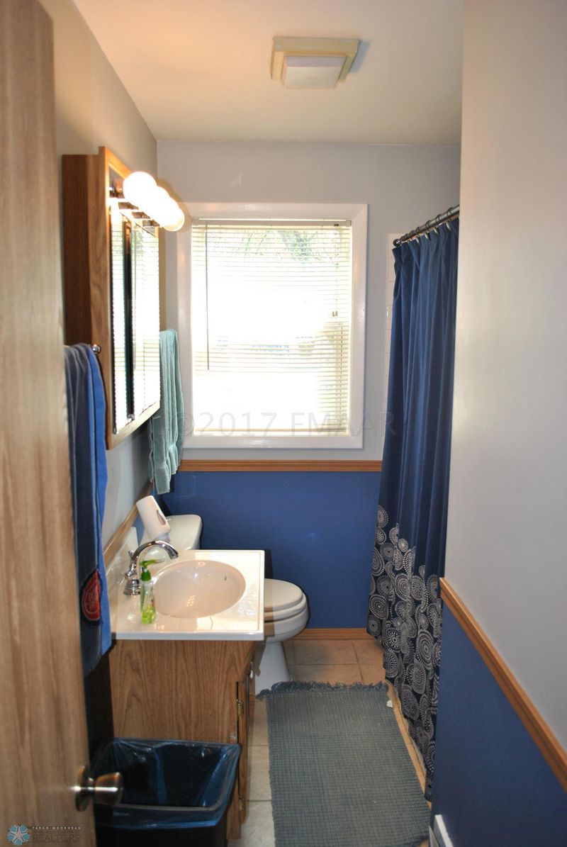 1308 13 1/2 St N, Moorhead, MN 56560