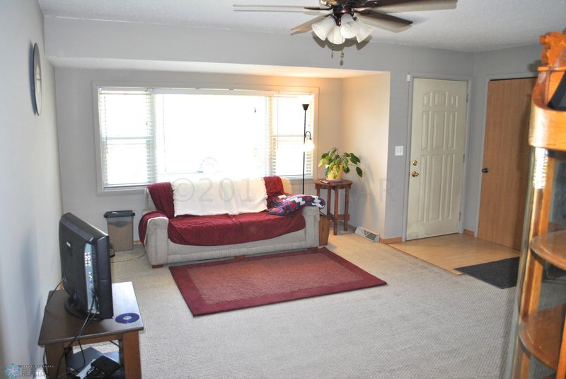 1308 13 1/2 St N, Moorhead, MN 56560