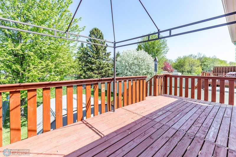 1240 7th St N, Moorhead, MN 56560