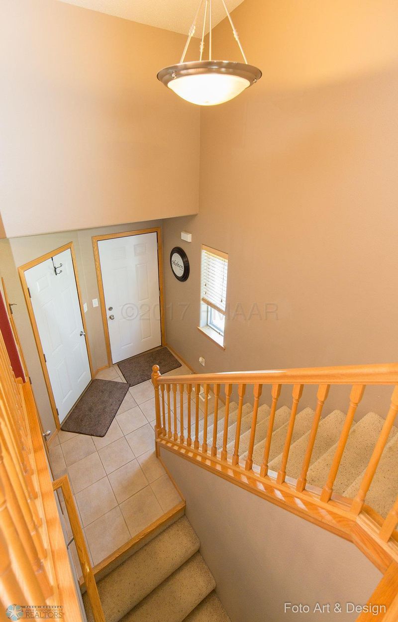 936 37th Ave S, Moorhead, MN 56560