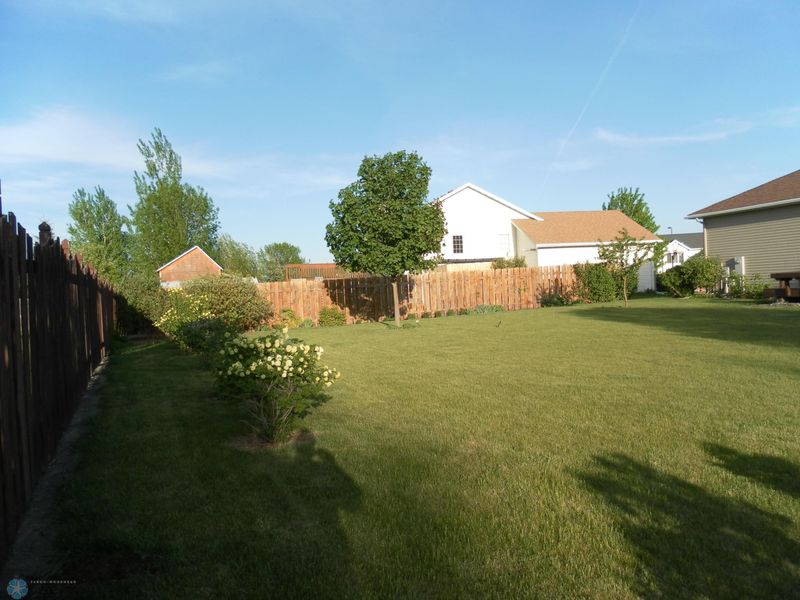 1900 33rd St S, Moorhead, MN 56560