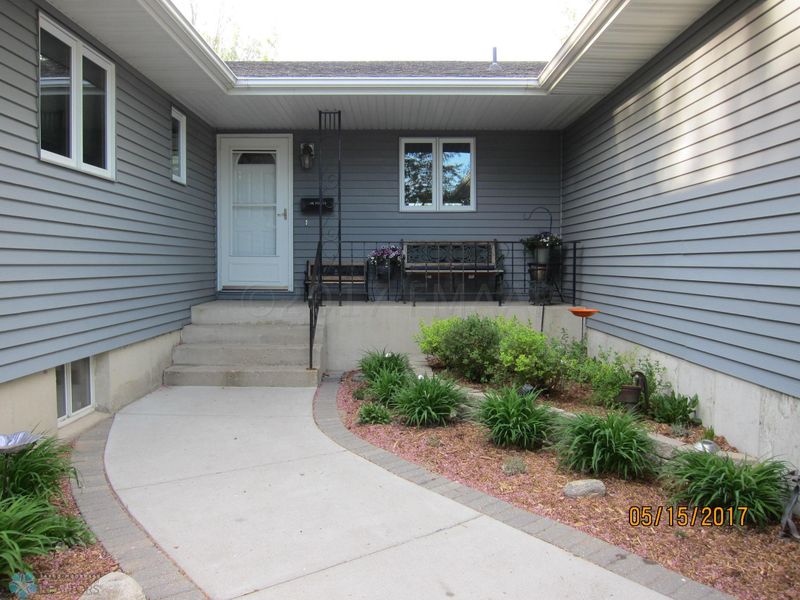 4094 41st Ave S, Moorhead, MN 56560