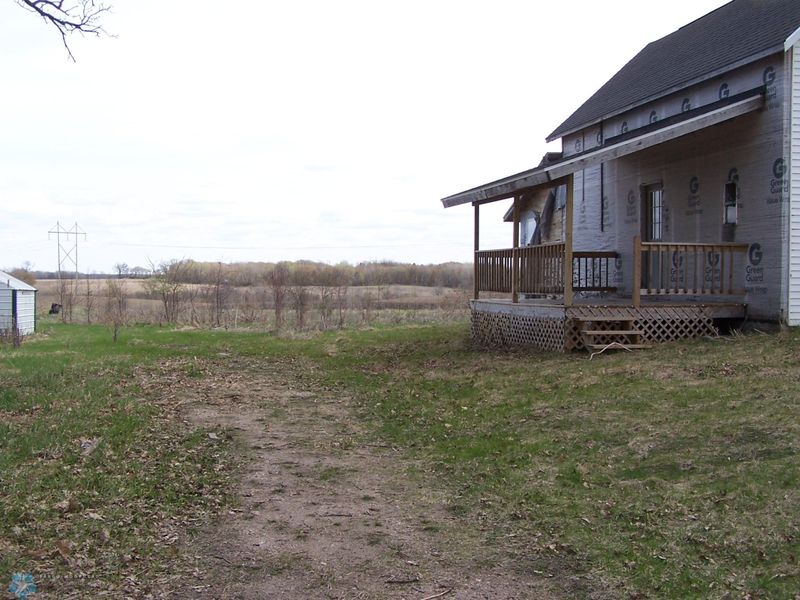 3222 430th St, Fertile, MN 56540