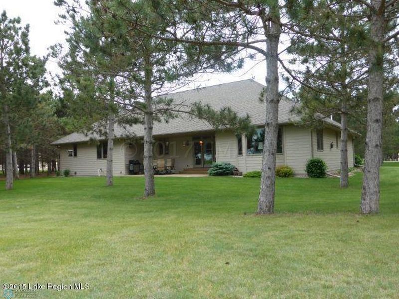 420 Thumper Lodge Rd, Ottertail, MN 56571