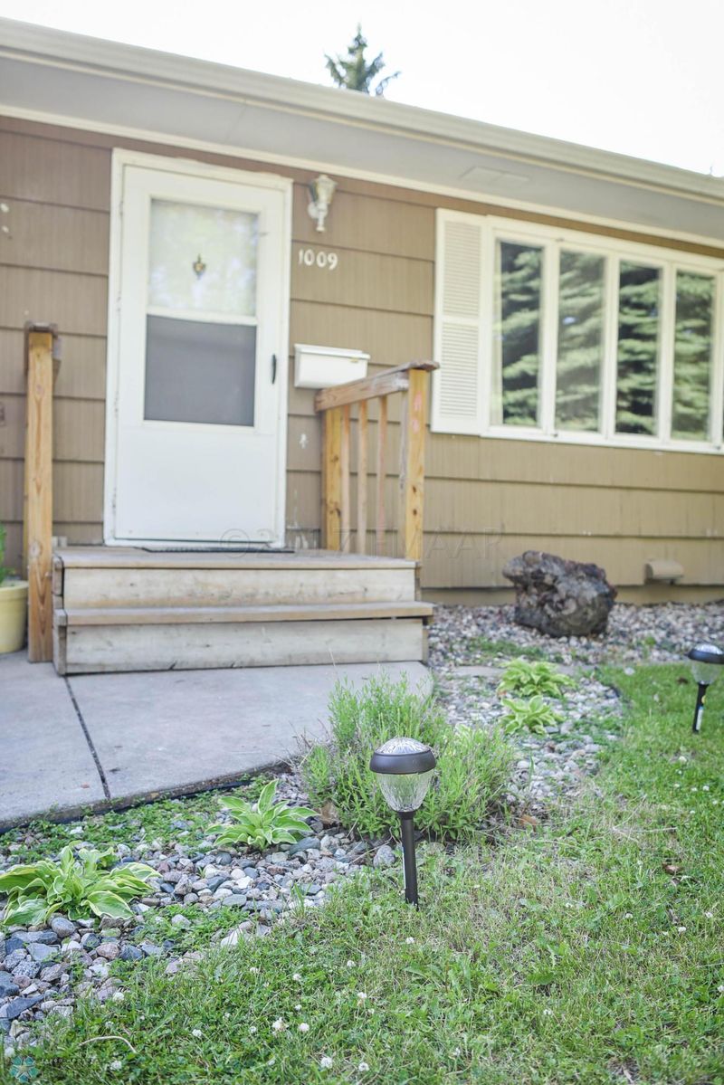 1009 1st St S, Moorhead, MN 56560
