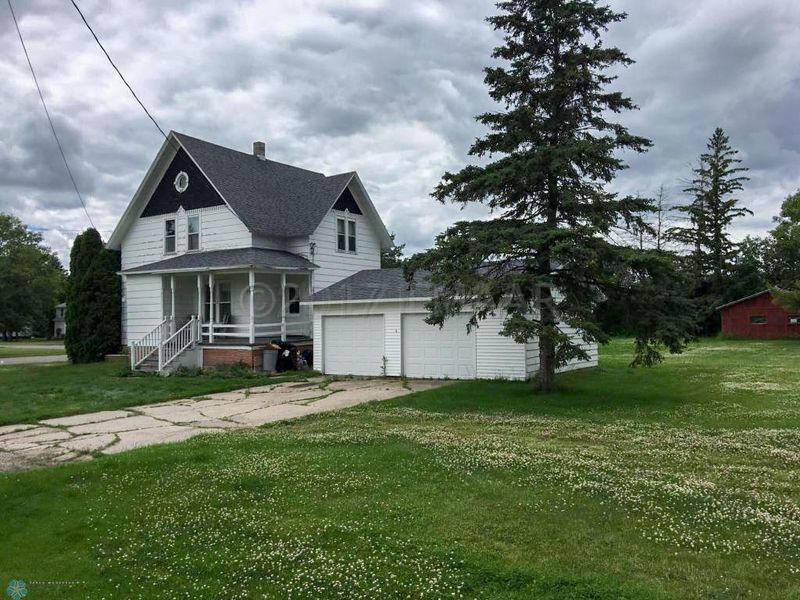 201 Broadway Ave, Gary, MN 56545