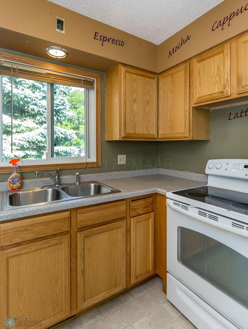 504 Clover Ln, Ada, MN 56510
