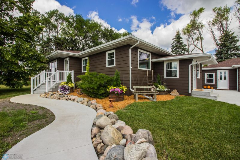 7298 Hwy 10, Dilworth, MN 56529