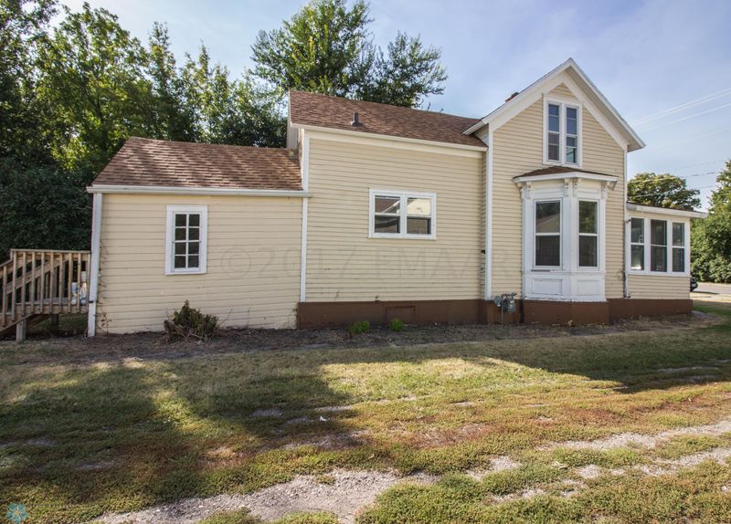304 Thorpe Ave E, Ada, MN 56510
