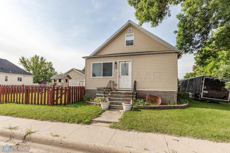 102 Center Ave W, Dilworth, MN 56529
