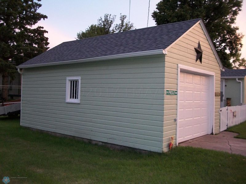 101 S 4th St W, Ada, MN 56510