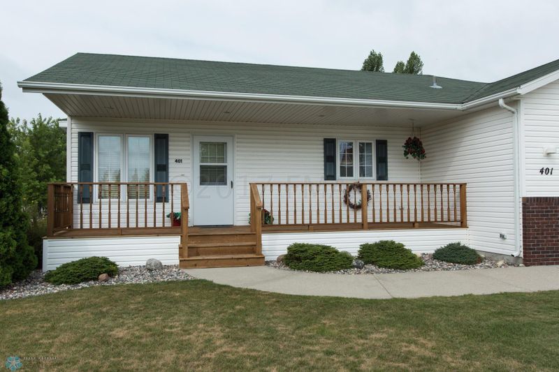 401 11 St NE, Barnesville, MN 56514