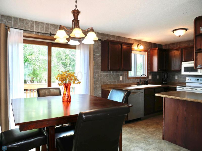 2910 29th S, Moorhead, MN 56560