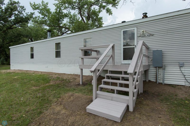 33168 Mac Cir, Dent, MN 56528