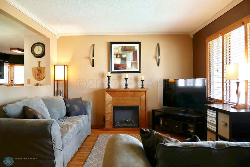 301 1st St NE, Dilworth, MN 56529