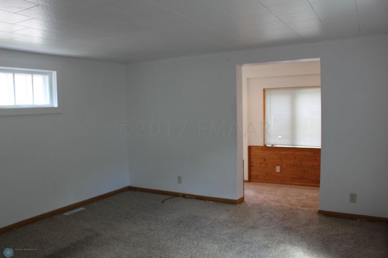 415 12th St S, Moorhead, MN 56560