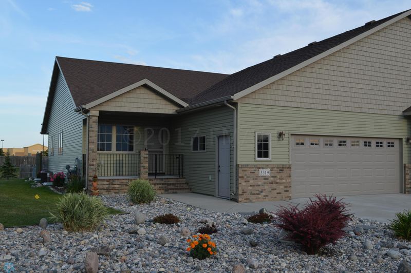 3319 7th Ave N, Moorhead, MN 56560