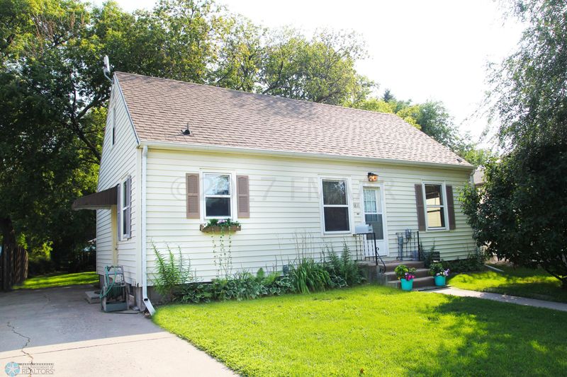 1811 4th Ave S, Moorhead, MN 56560