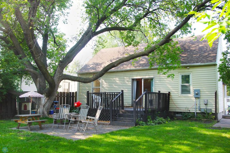 1811 4th Ave S, Moorhead, MN 56560