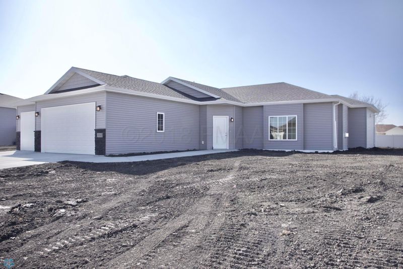 4863 Abby Way, Moorhead, MN 56560