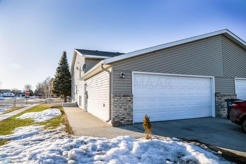 3451 15th St S, Moorhead, MN 56560