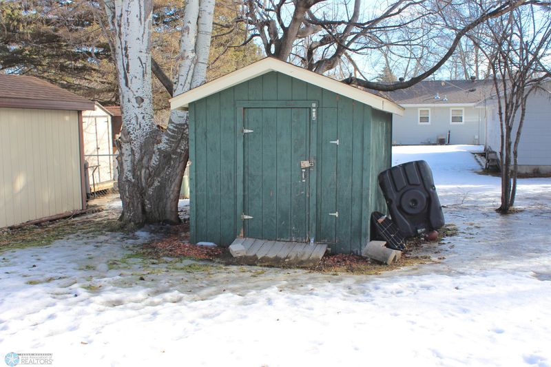 1716 14th St S, Moorhead, MN 56560