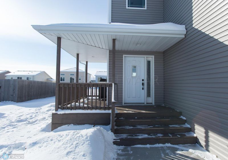 1705 43rd Ave S, Moorhead, MN 56560