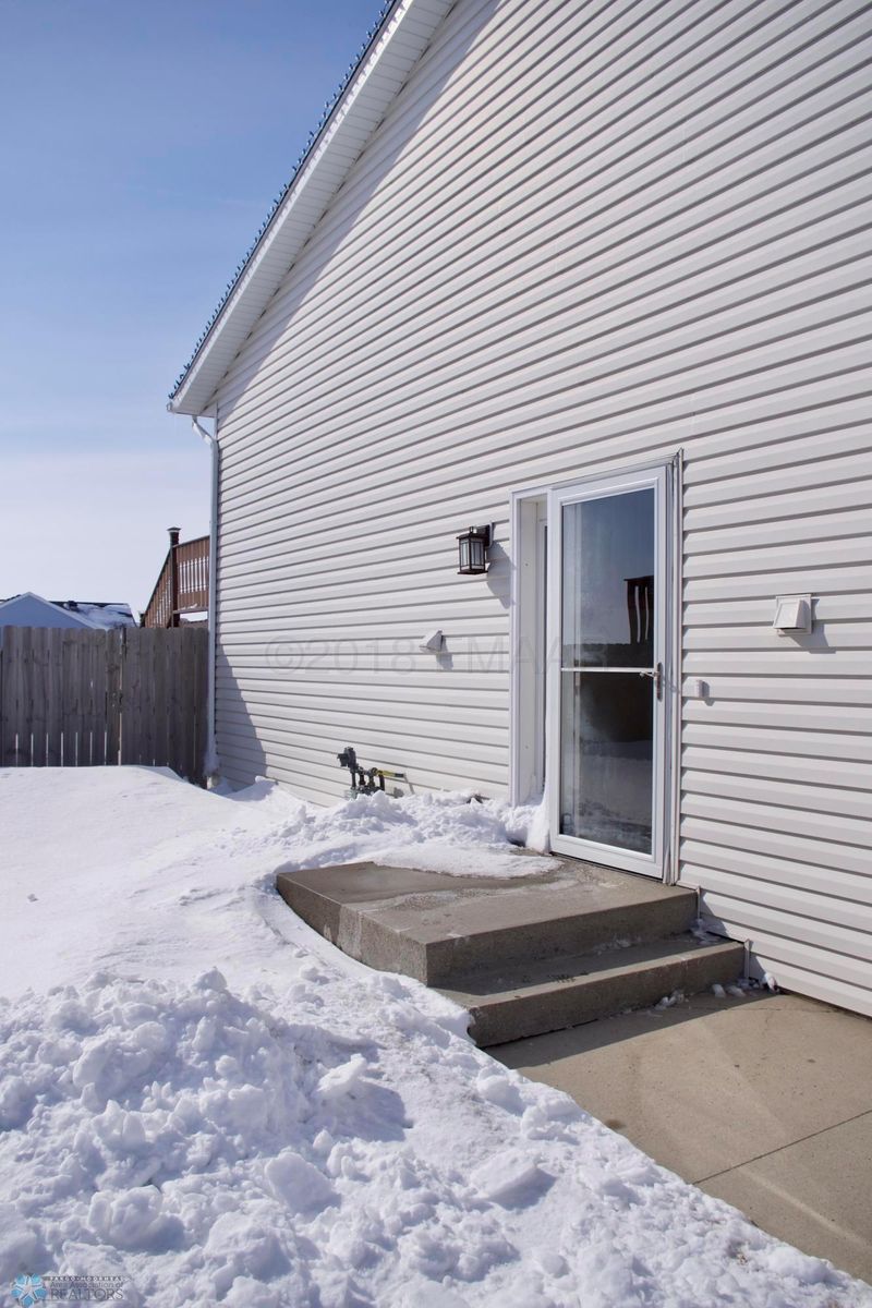 1819 41st Ave S, Moorhead, MN 56560
