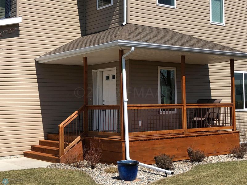 4218 17th St S, Moorhead, MN 56560